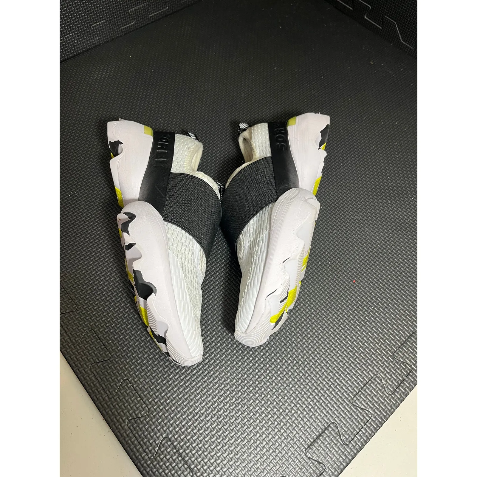 SOREL Kinetic Impact Strap Womens‎ Shoes White Black Reflective Elastic Strap 6 - Image 5