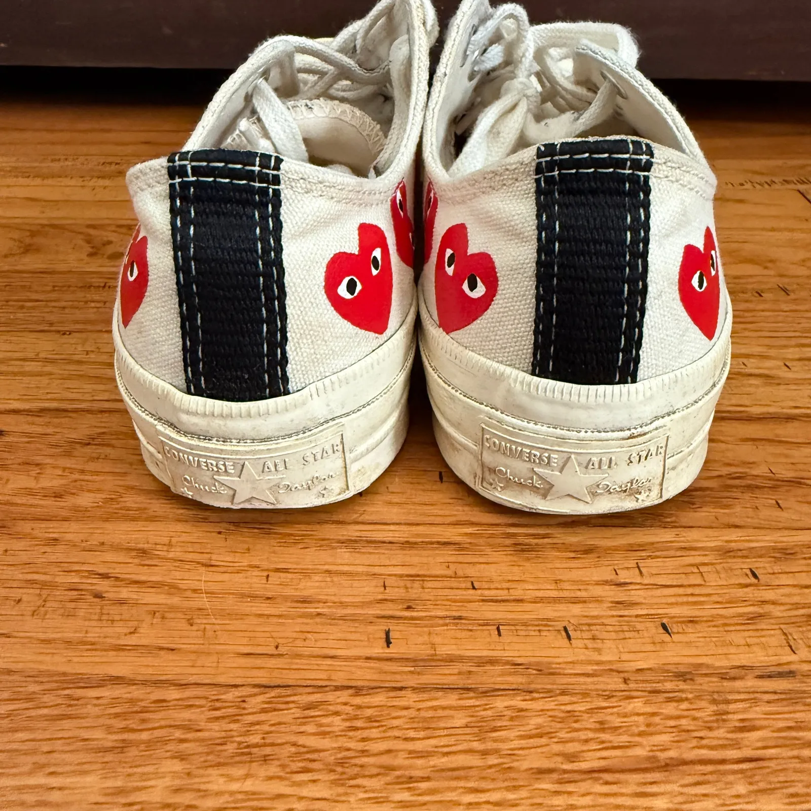 COMME des GARÇONS Play x Converse | Multi-heart low top Chuck Taylors Women's 6 - Image 4