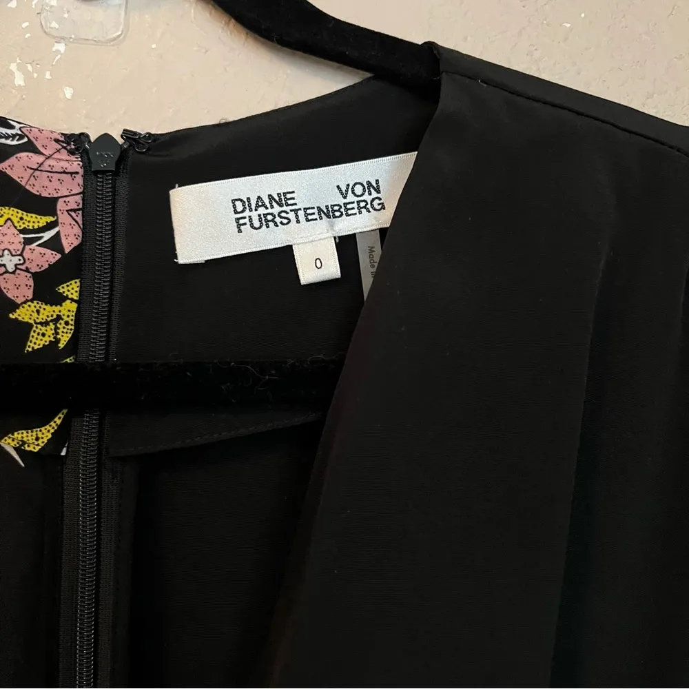 Diane Von Furstenberg Short Sleeve Floral Print Wide Leg Wrap Jumpsuit 0 - Image 6