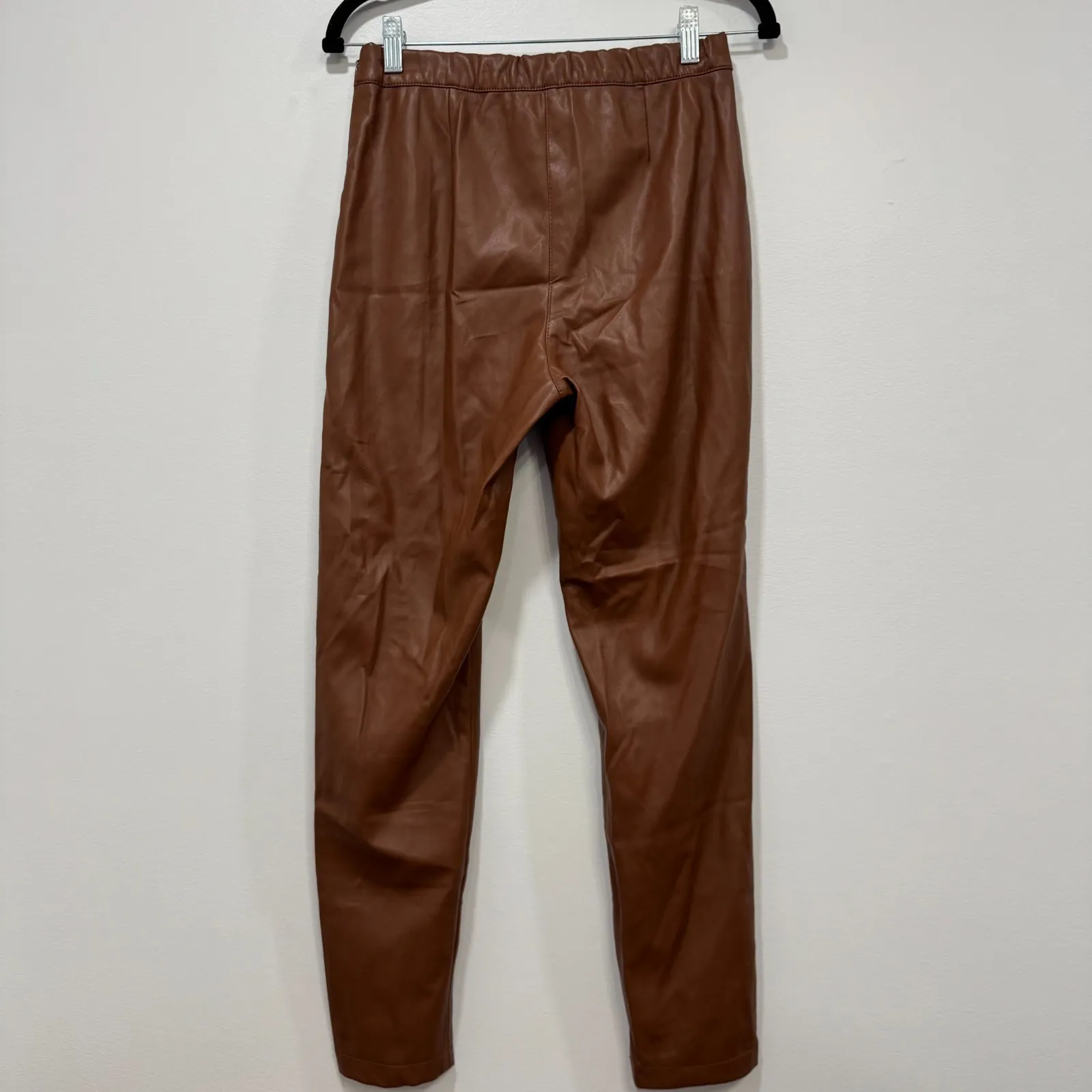 B.YU Italy Womens‎ Faux Leather Pants Medium Camel Skinny Designer Chic Brown - Image 3
