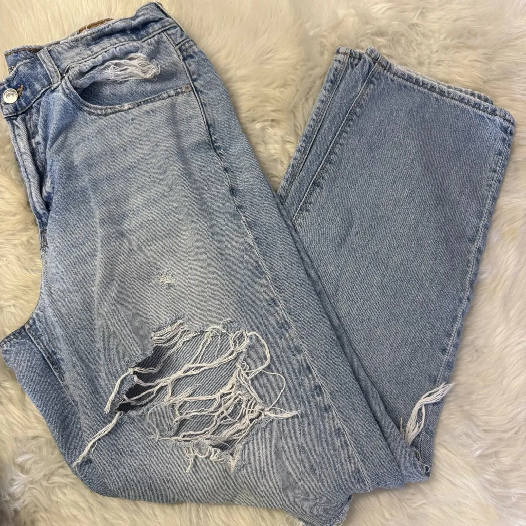 American Eagle 90s Straight Jeans Light Wash Distressed Size 12 - Image 7