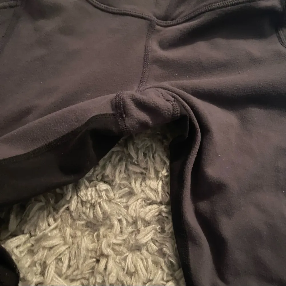 Lululemon full length leggings size 4 - Image 4