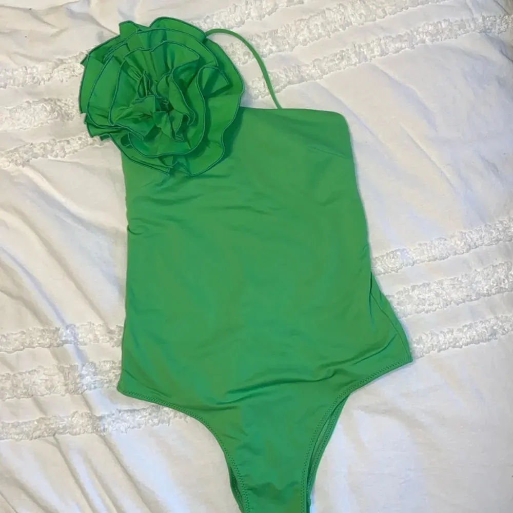 Zara NWT Large Flower Swimsuit - Image 7