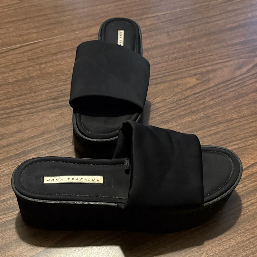 Zara Trafaluc Size 41 EU 10 US Black Platform Wedge Sandals - Image 2