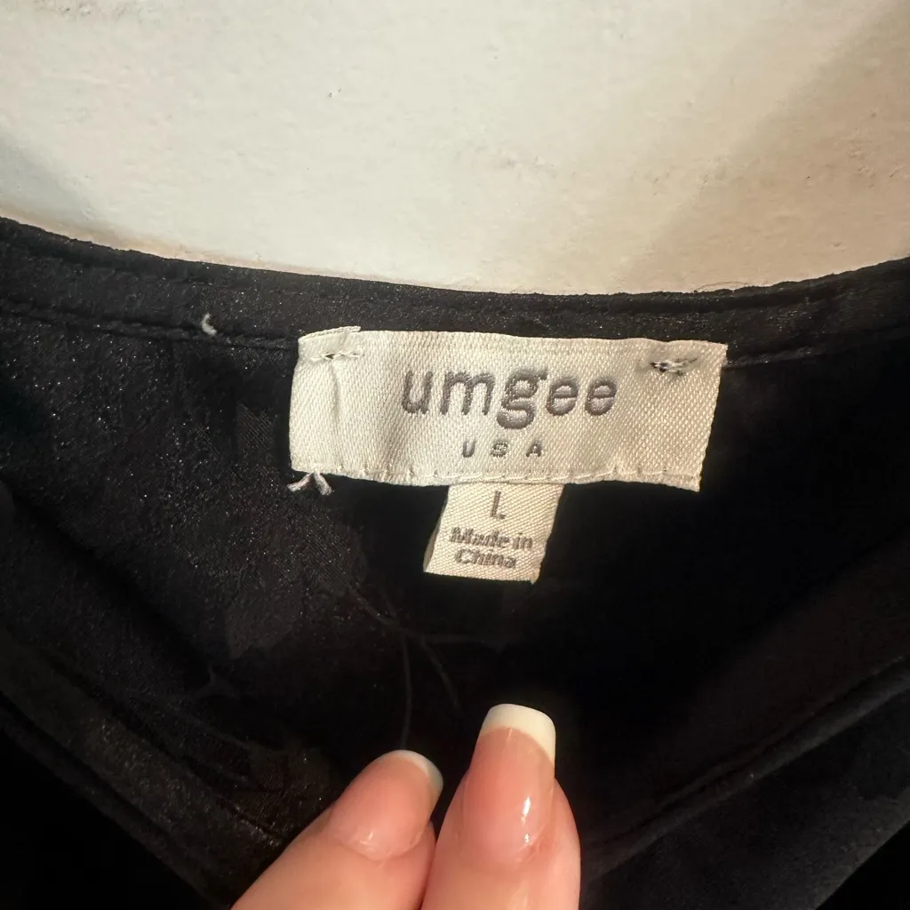 Umgee Elegant Black Top Size L - Image 4