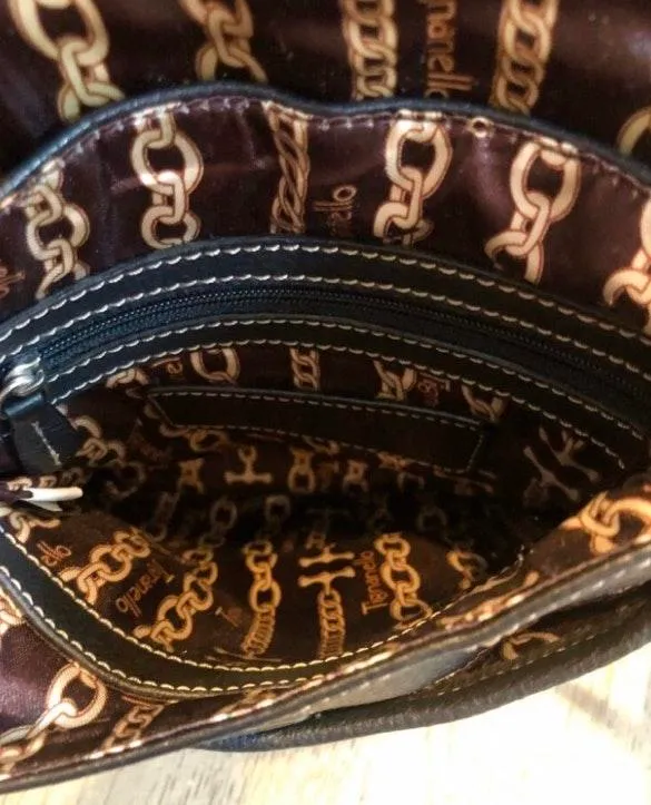 NWOT almost black  crossbody bag. Sz 8x9 - Image 4