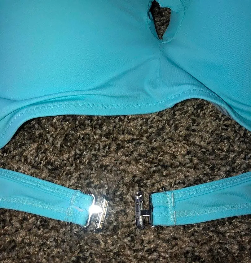 Cupshe Bikini Top - Image 3