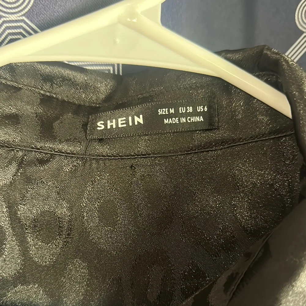 SHEIN Dark Cheetah Patterned Button-up - Image 2