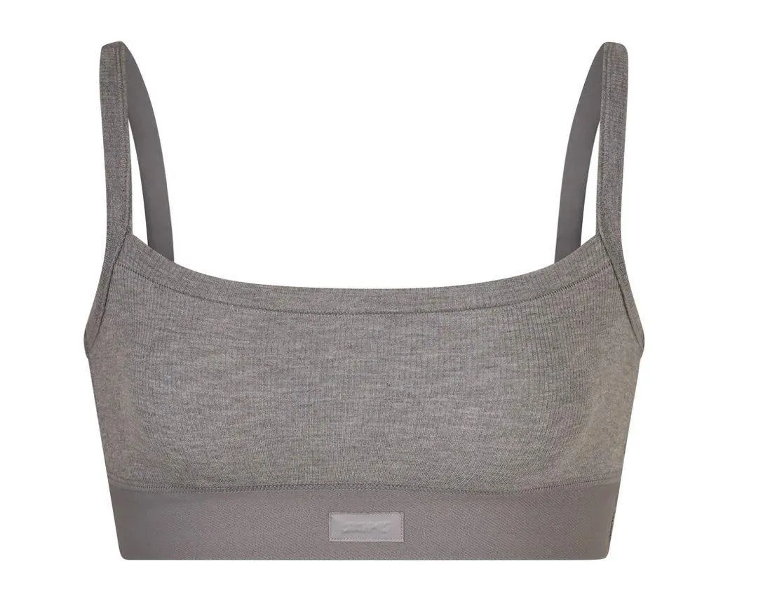 SKIMS Soft Lounge Bralette - Image 3