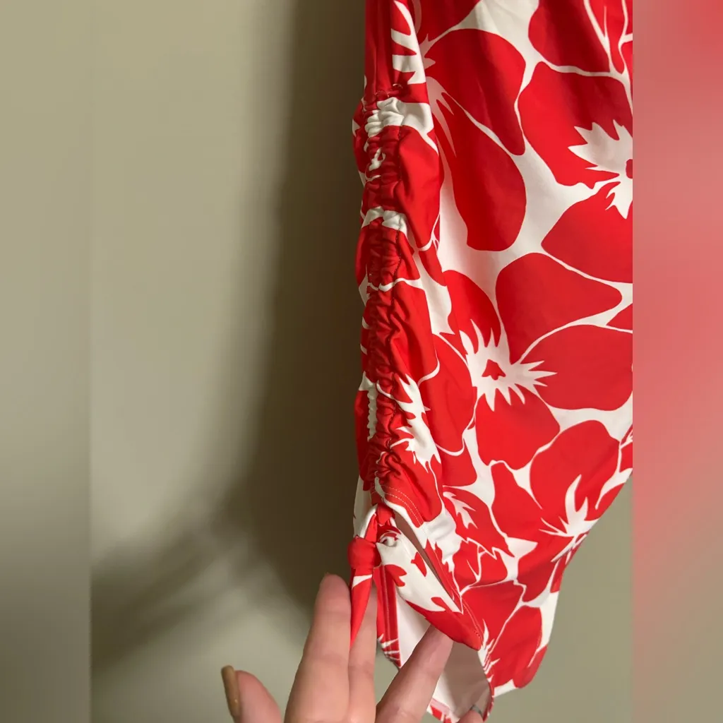 Vince Camuto Floral Printed One Shoulder One-Piece Swimsuit Ruched Size 12 New - Image 3