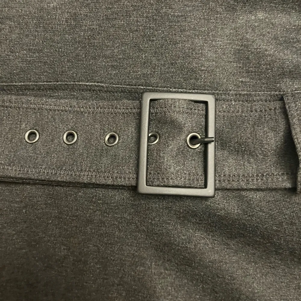 NWOT Bailey 44 gray belted midi dress - Image 3