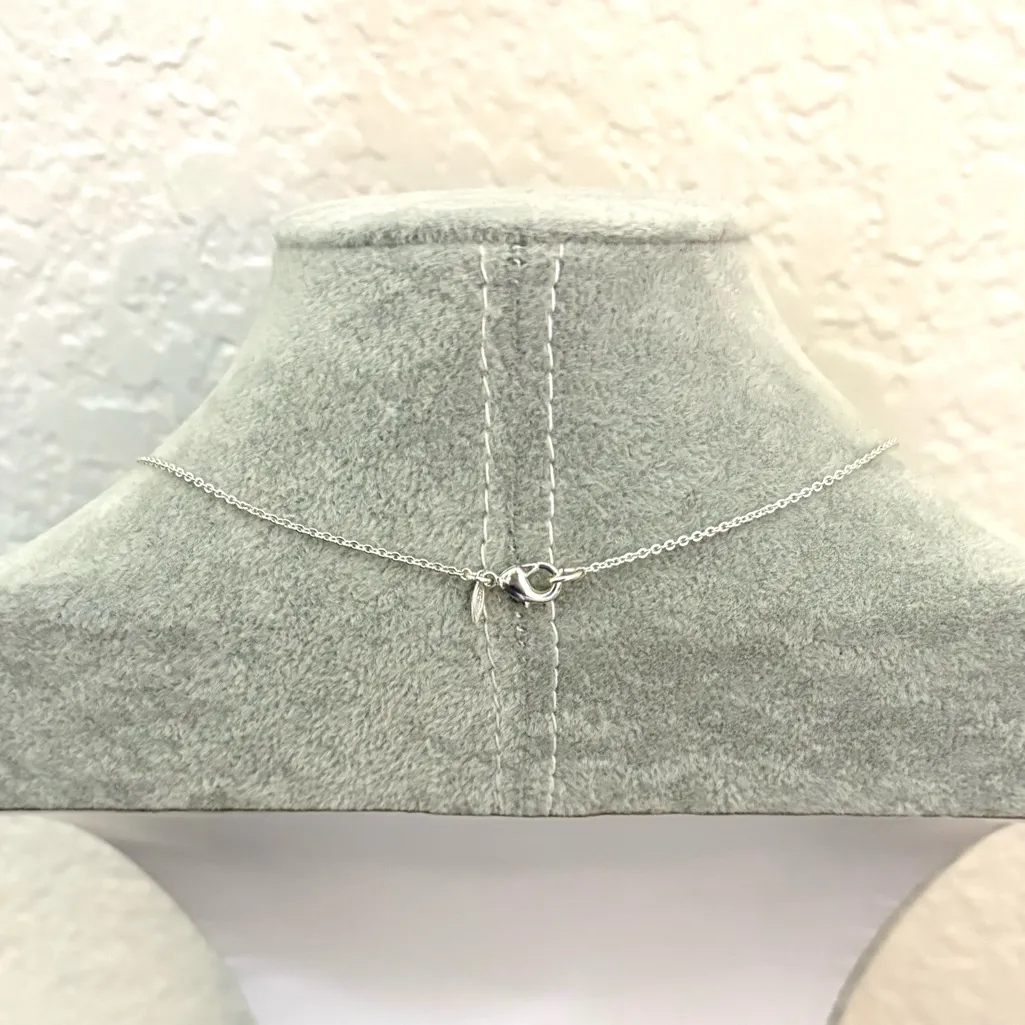 Vintage Avon Faceted Crystal Pendant Necklace Silver - Image 3