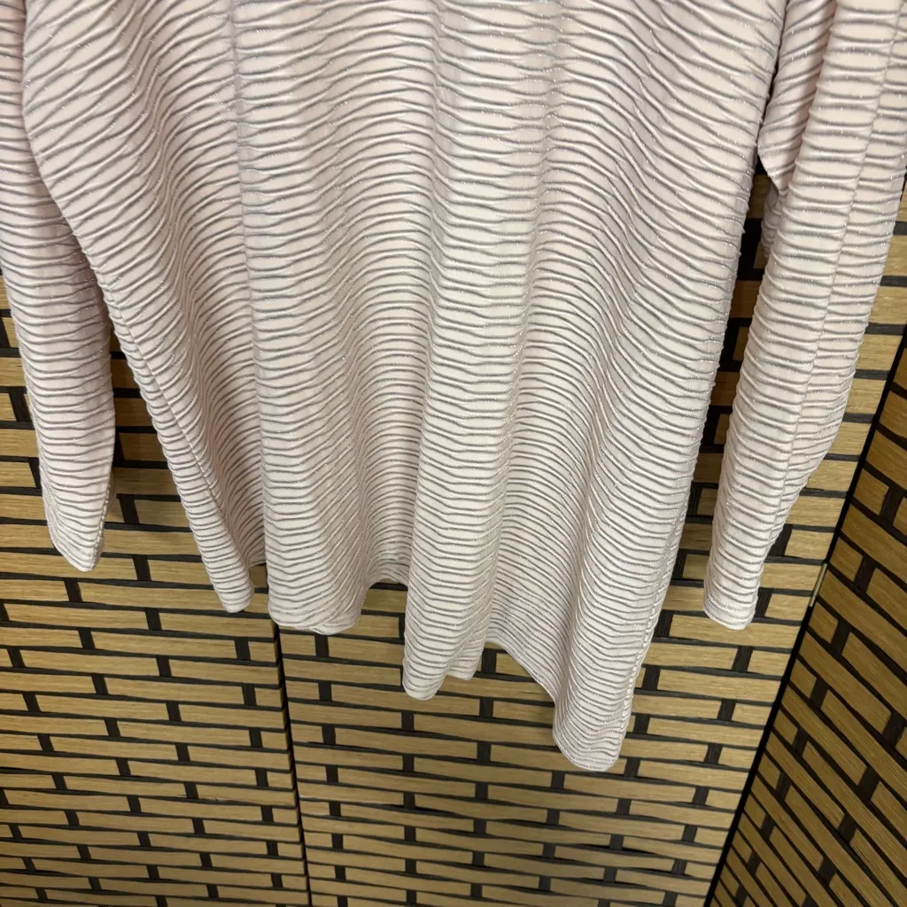 Calvin Klein Pink And Silver‎ Shimmer Asymmetrical Hem Top Size 3X - Image 4