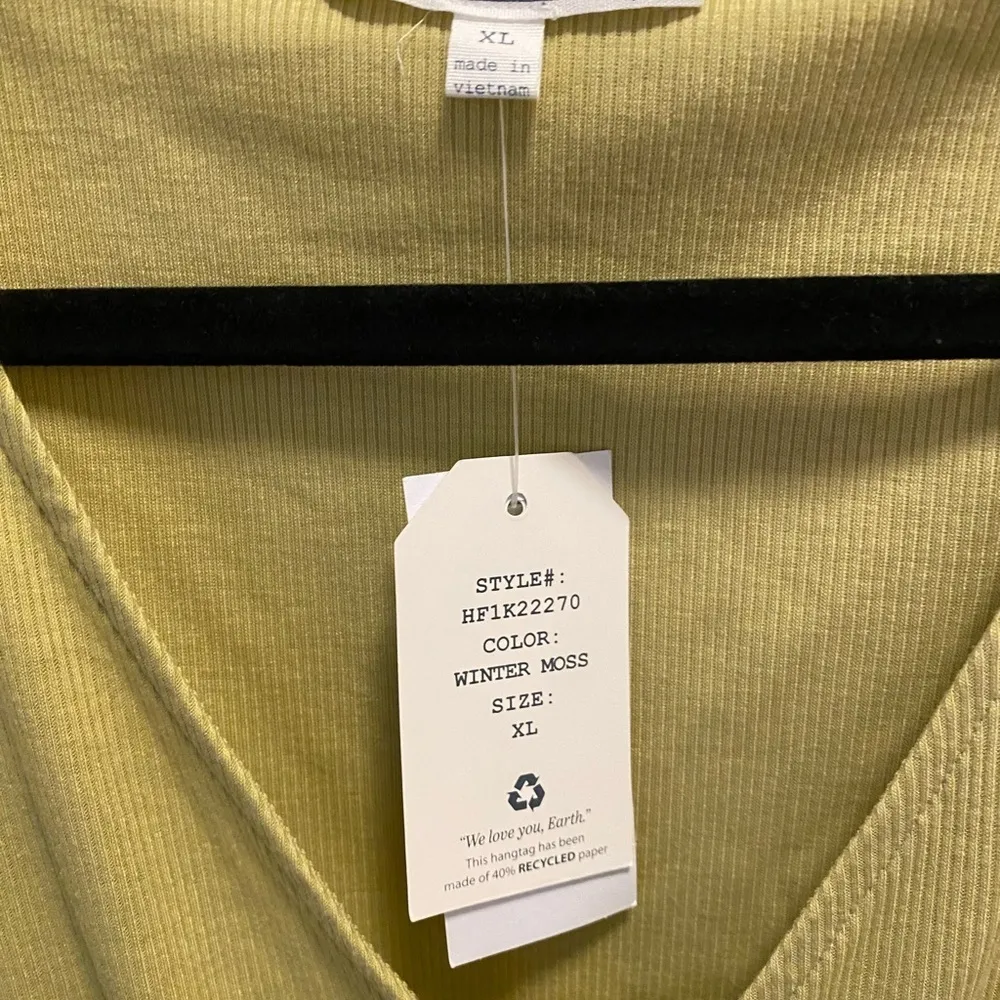 NWT Hippie Rose cross over ruffle bottom top - Image 5