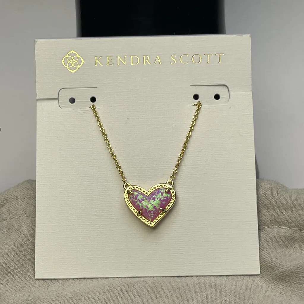 Kendra Scott Ari Heart Gold Pendant Necklace in Pink Iridescent - NWT - Image 3