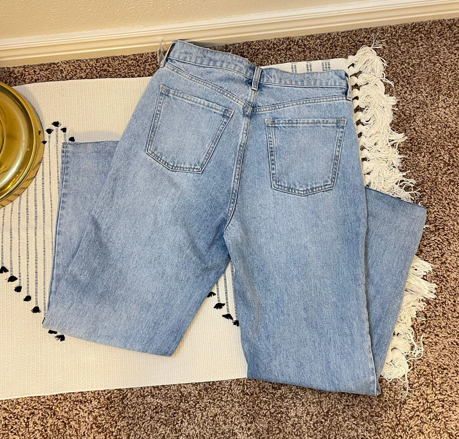 Old Navy Straight Leg Jeans - Image 2