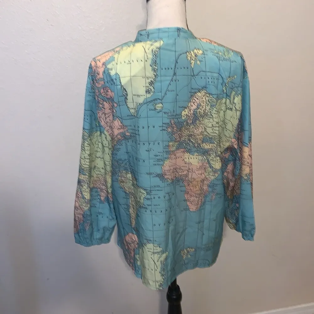 NWT Ladies Top Blouse Geography Map World Travel Theme Teacher Blue Size XL - Image 7