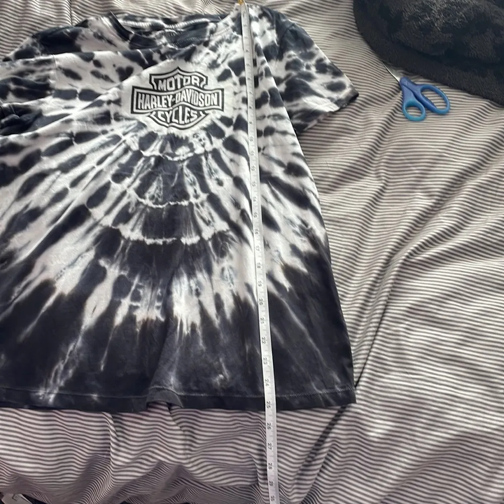 Harley Davidson tshirt black/white tie dye large - Image 5