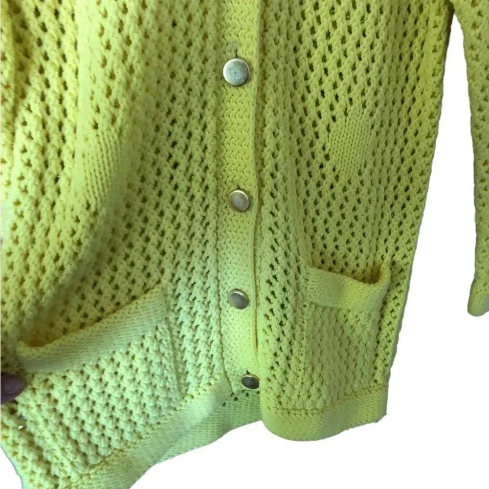 Vintage Authentic 60s 70s yellow cardigan Crochet Sweater Grandmacore Twee Size M - Image 3