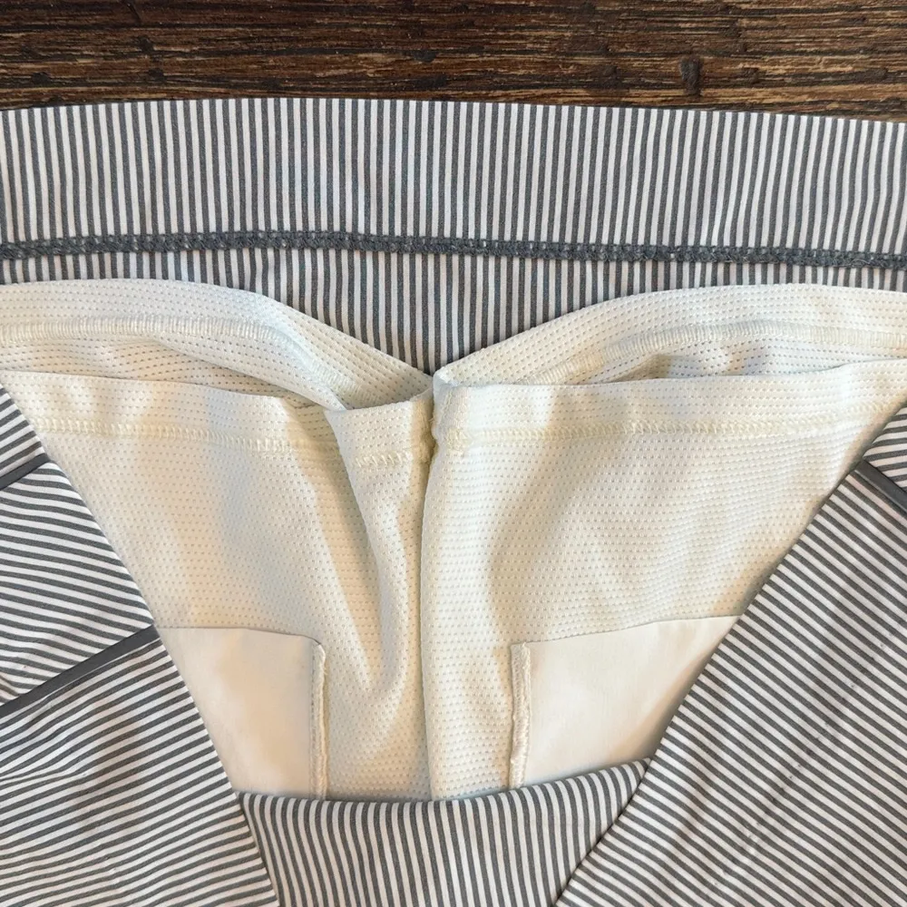 Athleta Brooklyn Textured 16” Skirt Skort Gray White Stripe Women’s Size 12 Golf - Image 8