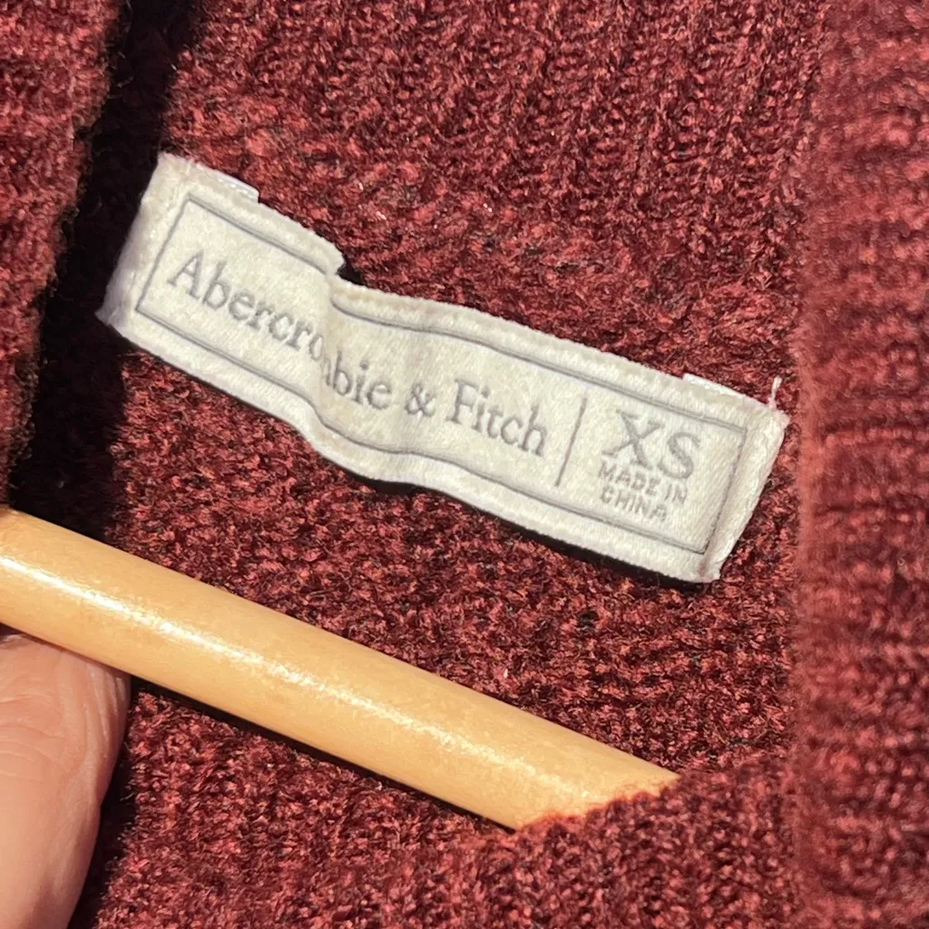 Abercrombie & Fitch Mock Neck Rust Sweater - Image 9