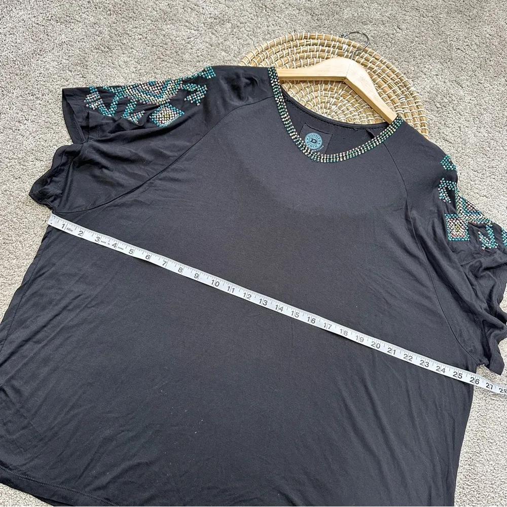 Double D Ranch Women’s Beaded Shorsleeve Shirt V - Image 10