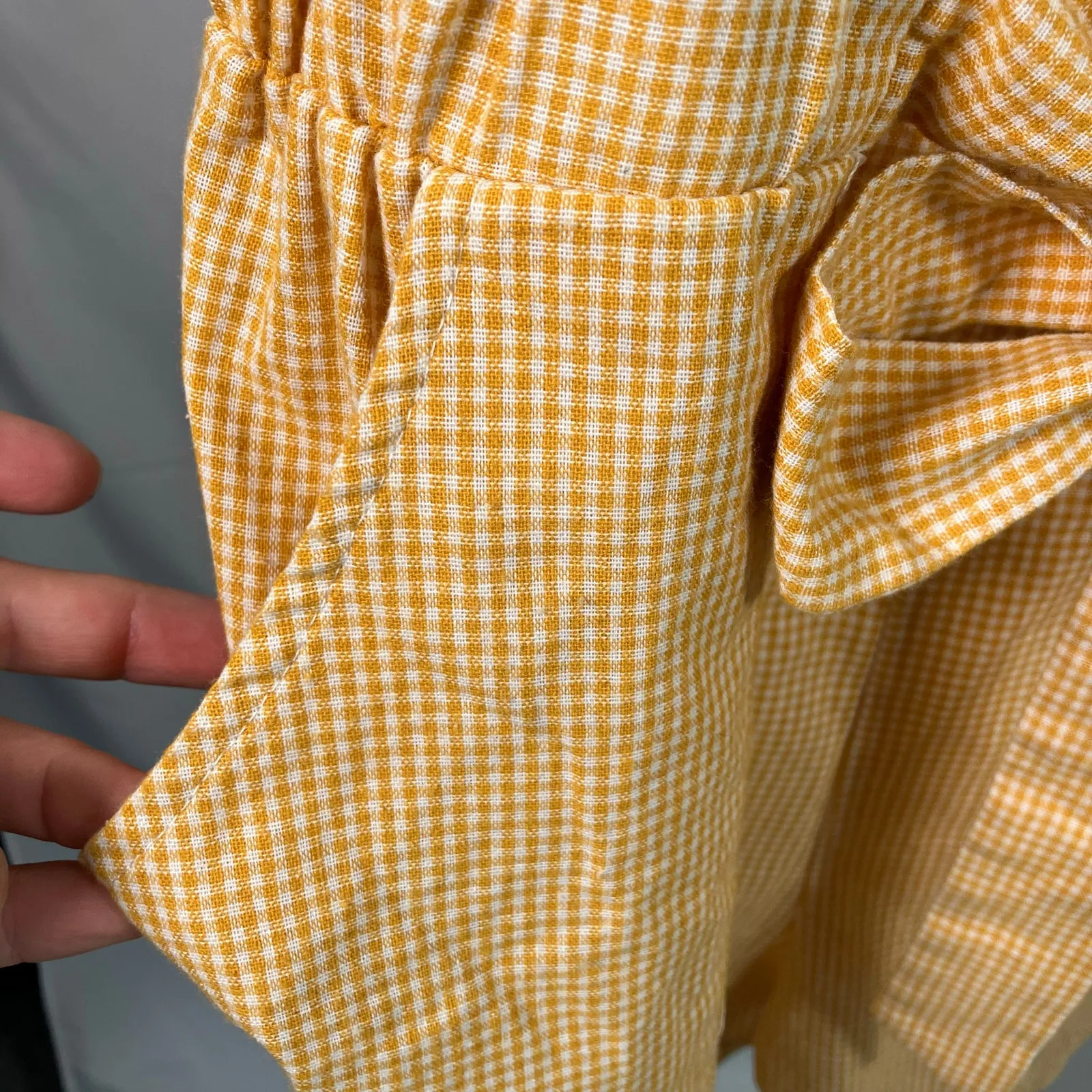 &merci &Merci‎ Gingham Paperbag Waist Tie Romper Size M Yellow White Button Front - Image 5