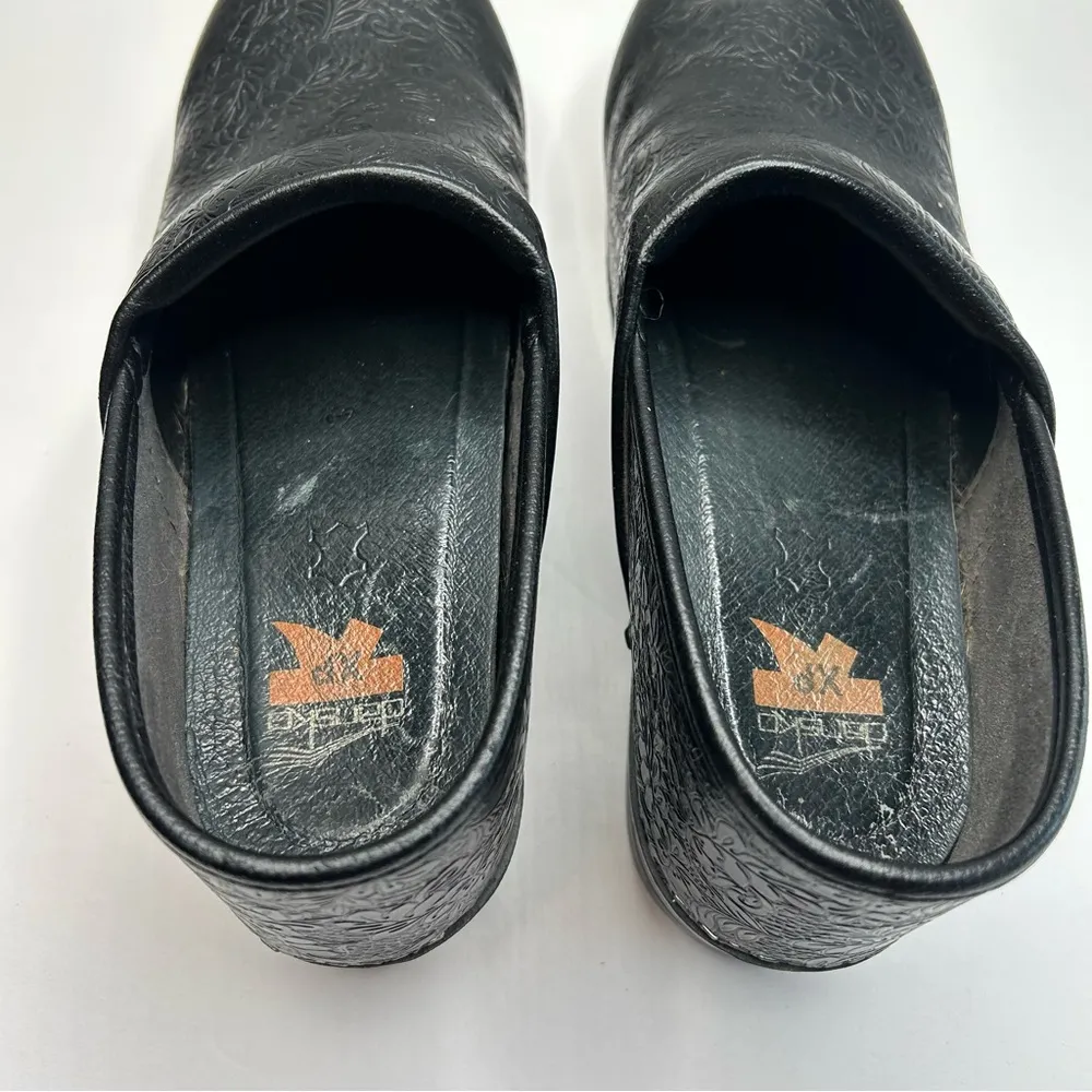 Dansko embossed Black Leather clogs shoes 40 - Image 4