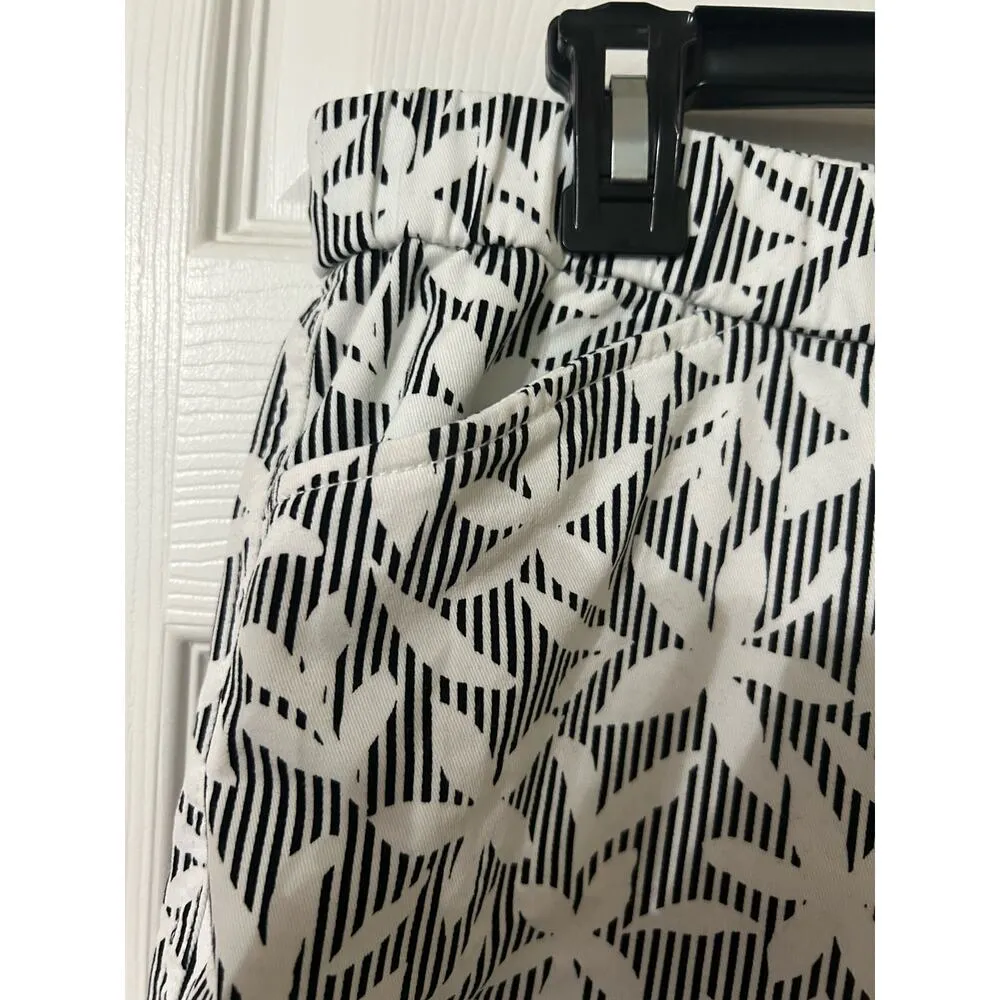 Lands' End  Elastic Waist Pull-on Mid Rise Patterned Capris Size 14p - Image 2