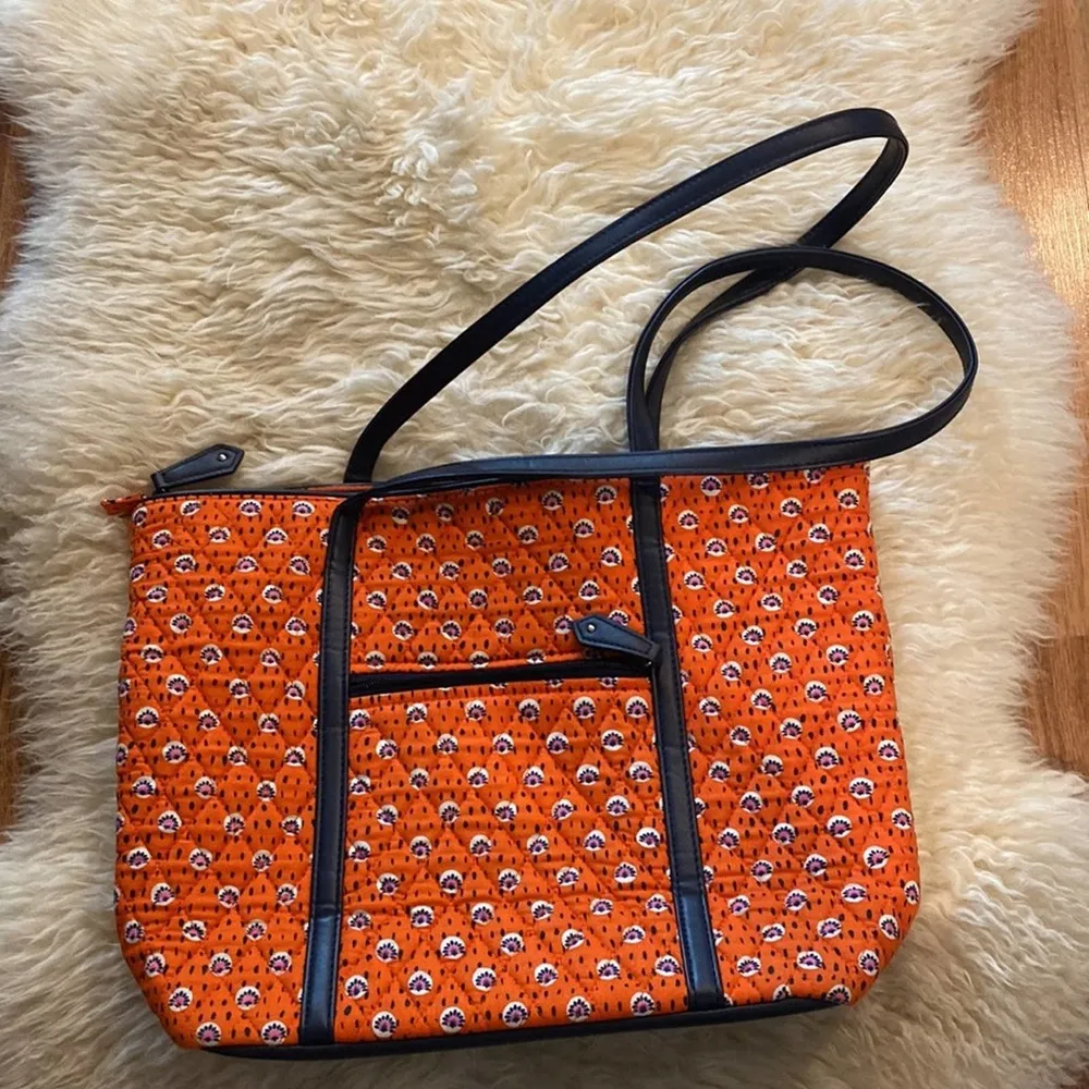 Vera Bradley Trimmed Vera Rio Rosie Orange/Blue Quilted Tote Bag EUC - Image 47