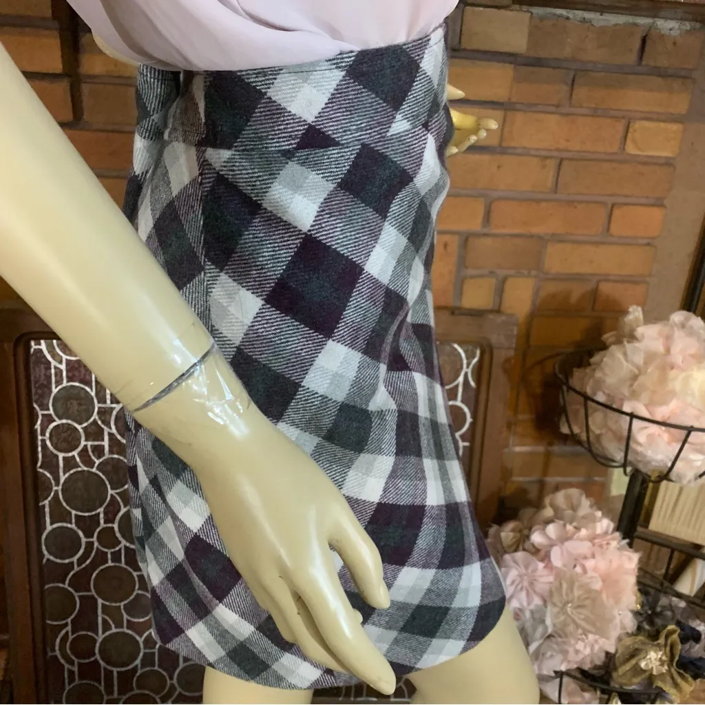 LOFT PURPLE & GRAY PLAID POLY/WOOL BLEND SKIRT NWT (6) - Image 3
