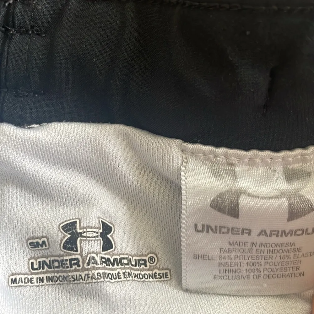 Under Armour Black and White Running Shorts - Size S - Image 8