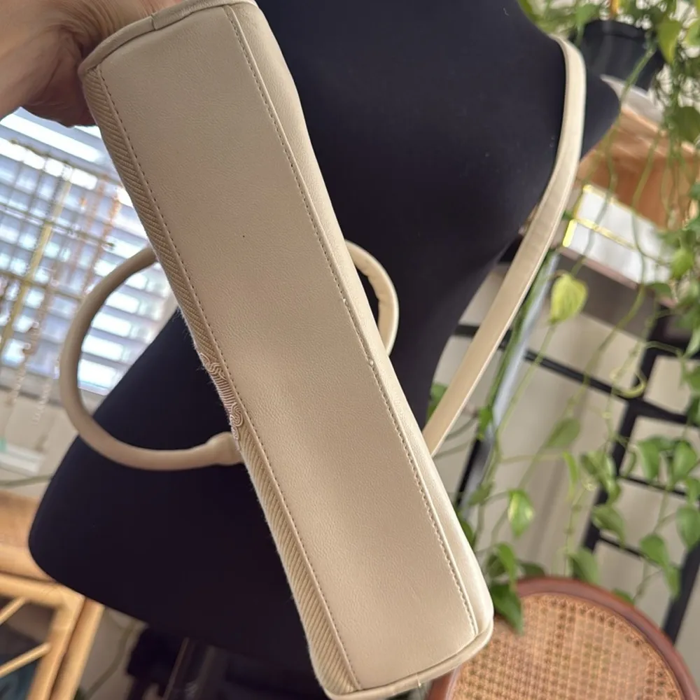 Vintage 80s/90s Partners Cream Floral Patchwork Needlepoint Top Handle Purse - Image 4