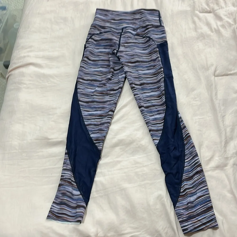 Aerie Stripes Move Mesh High Waisted Legging - Image 10