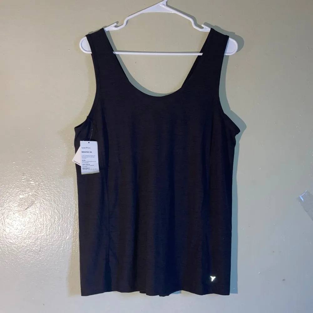 NWT Old Navy Breathe On Active Wear V-Neck Tank Top Women Size LG Charcoal Gray - Image 2