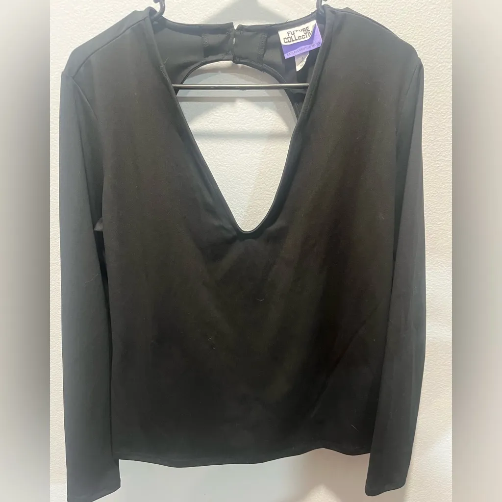 Future Collective top Black Size L - Image 2