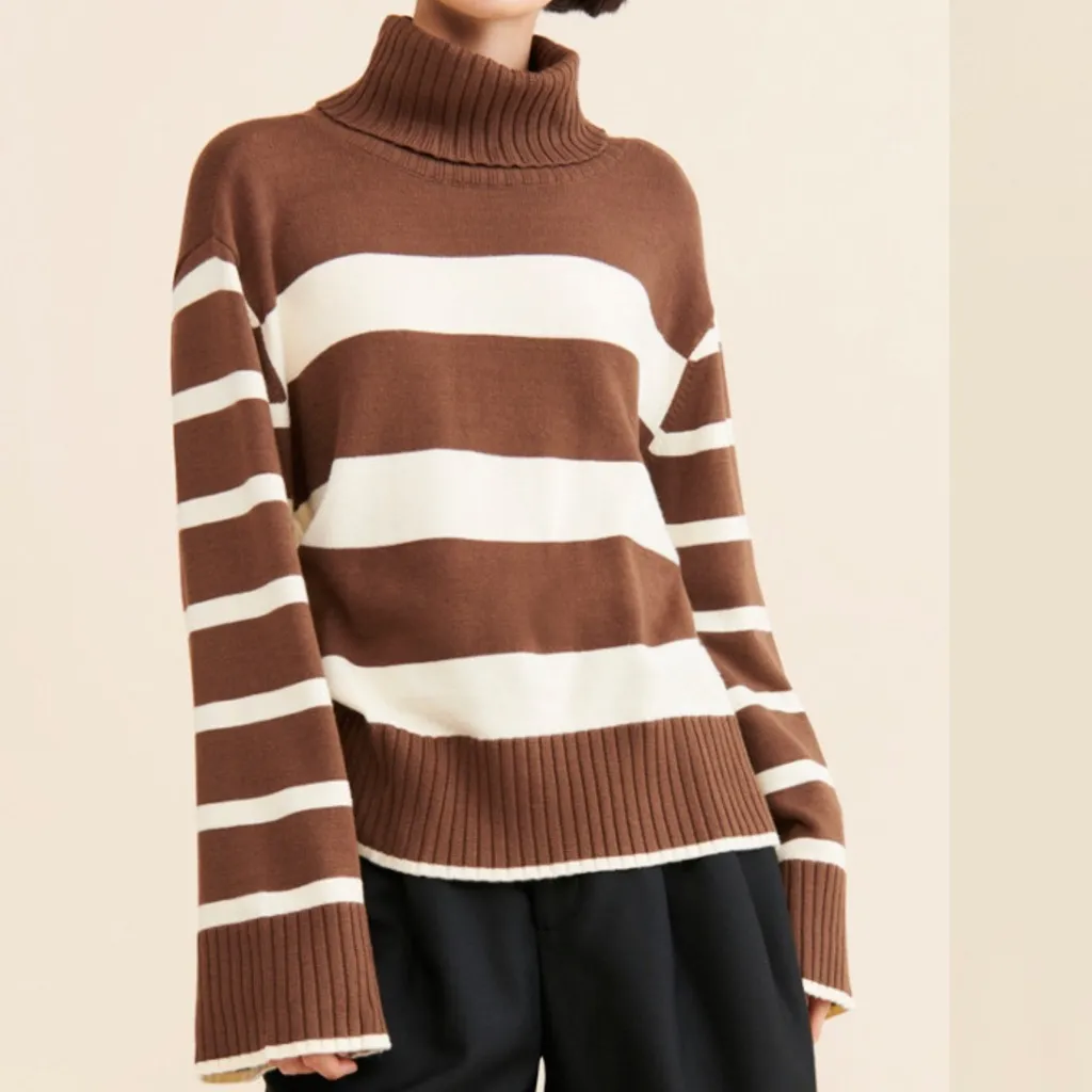 URBAN OUTFITTERS Stripe Wide Sleeve Turtleneck Pullover Sweater Women’s Large - Image 4