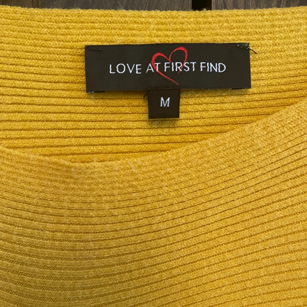 Love at First Find Mustard Sweater with Button Accents Yellow Size M - Image 3