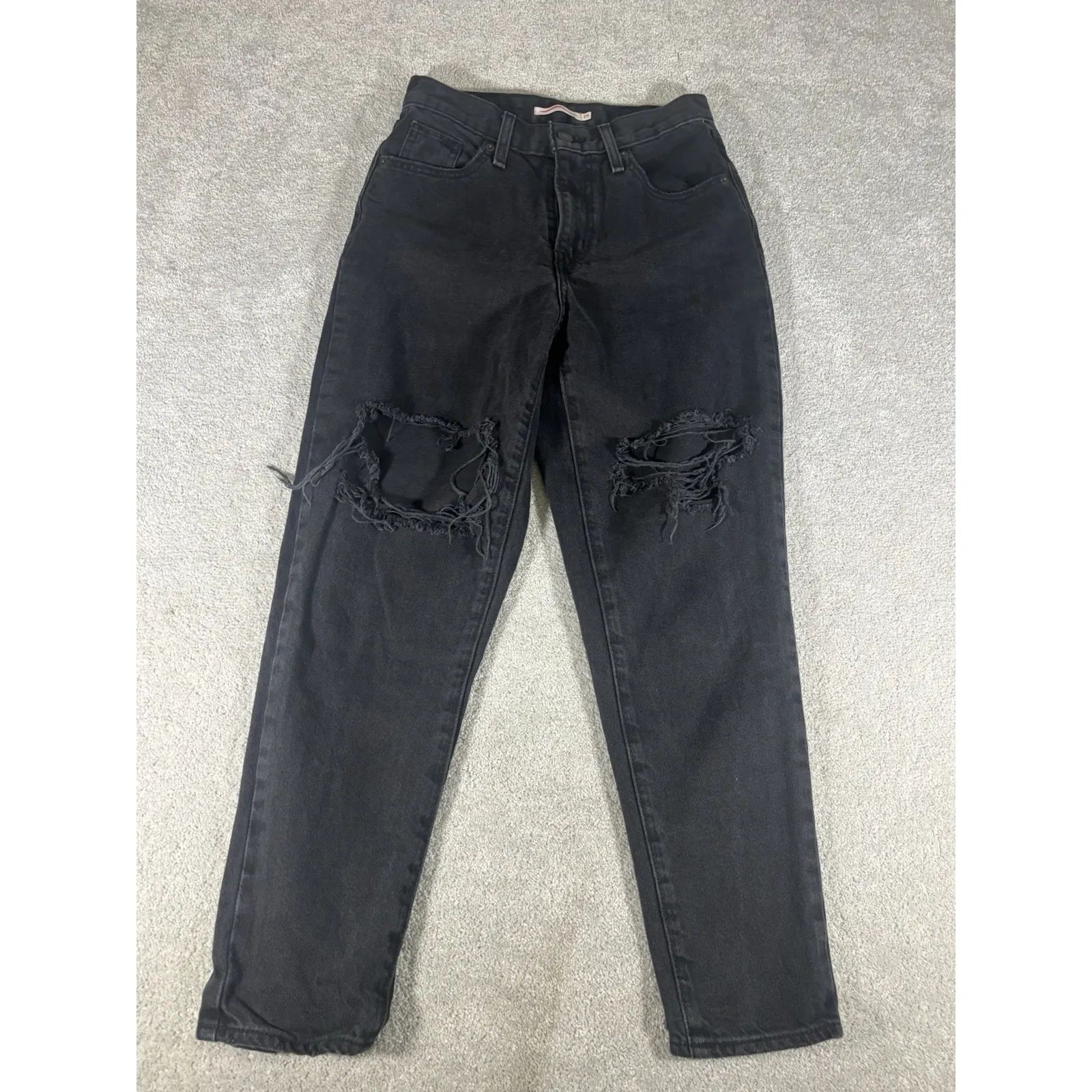 Levi's High Waisted Mom Jeans Womens 26 Black Distressed 100% Cotton Dark‎ Wash - Image 4
