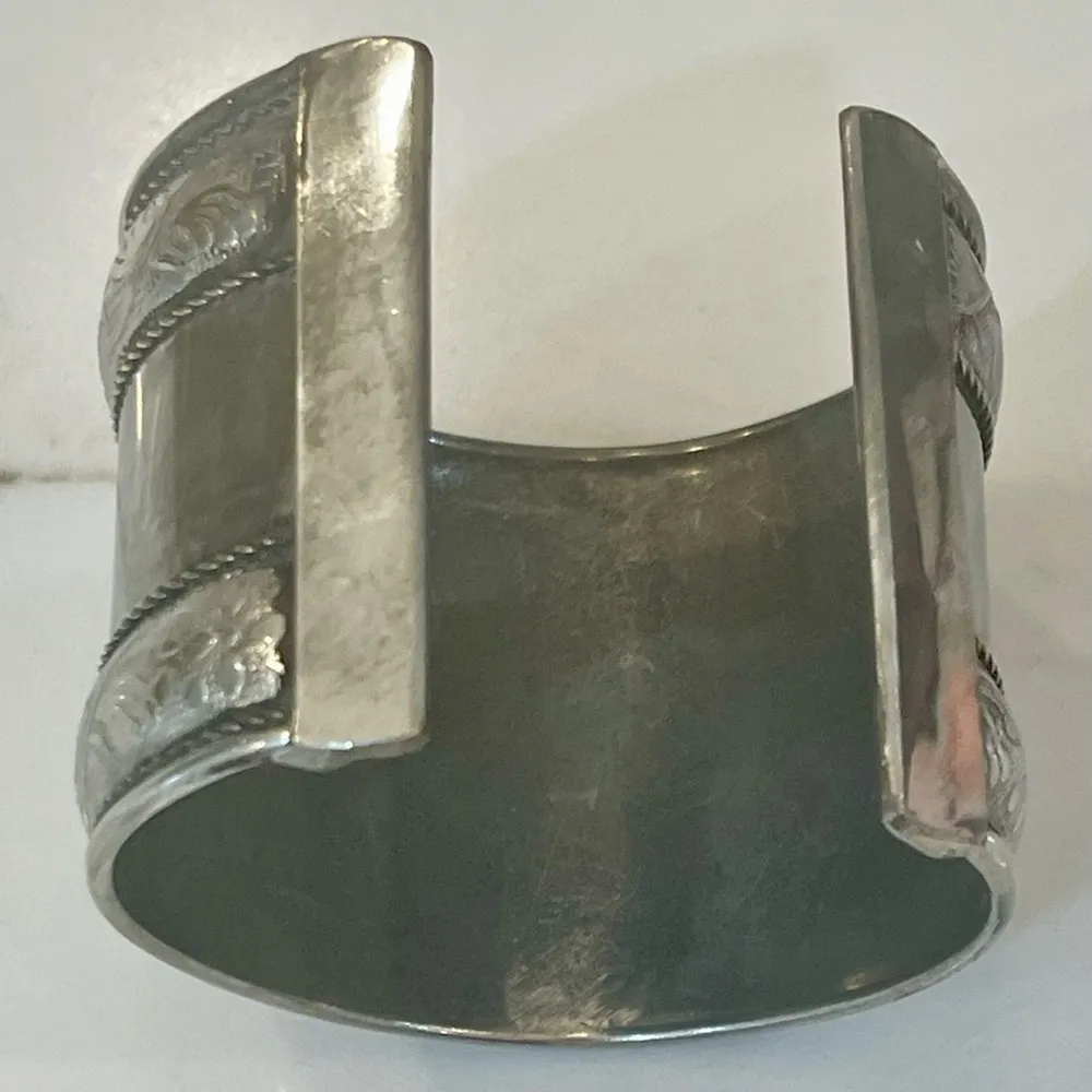 Blue Cabochon Raised Textured Cuff Bracelet Silver - Image 4