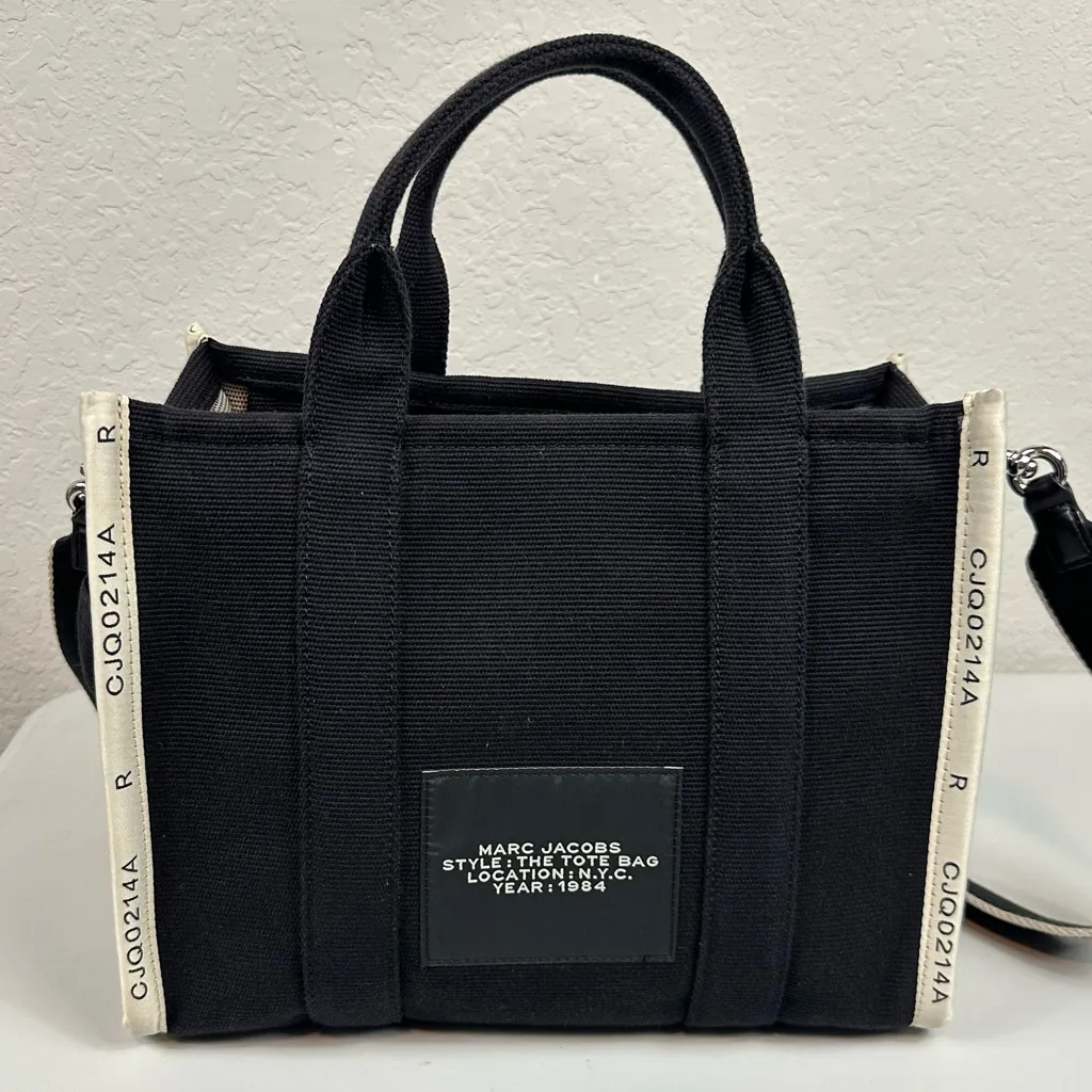 Marc Jacobs The Jacquard Medium Sized Woven Deluxe  Fabric Tote In Black - Image 7