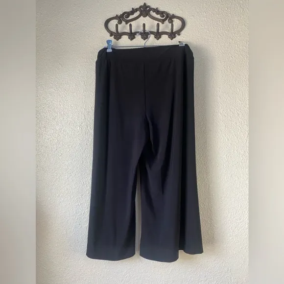 White House/Black Market cropped‎ black wide leg dress pants - Image 2