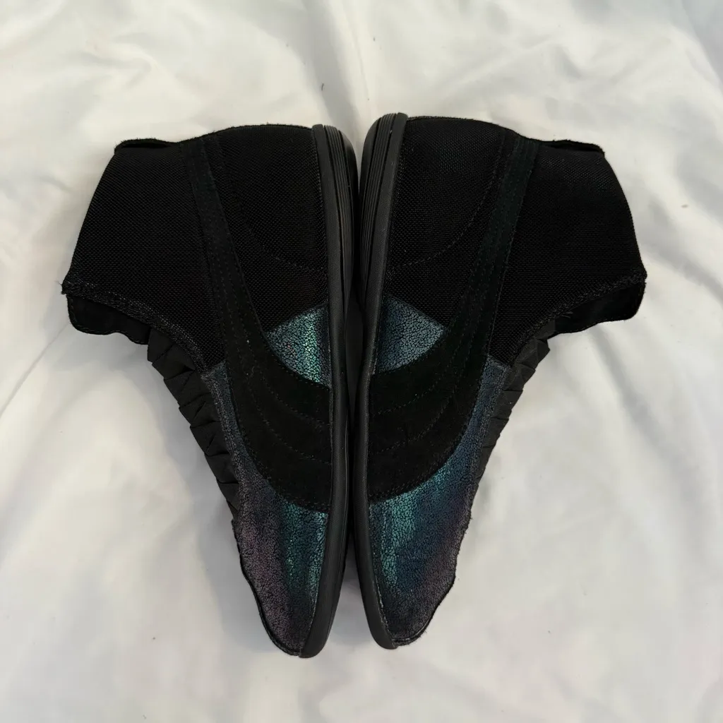 Like New Puma Eskiva Mid Deep Summer Iridescent Leather High-top Sneakers - Image 3