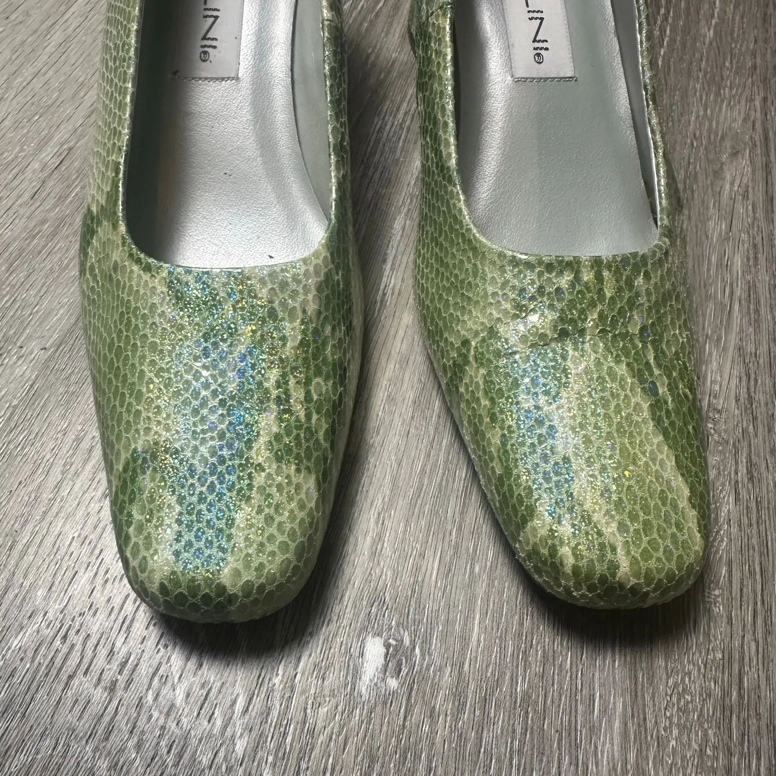 Vintage Bellini Jasmine Metallic Green & Blue Snakeskin Print Heels Size 7 - Image 6