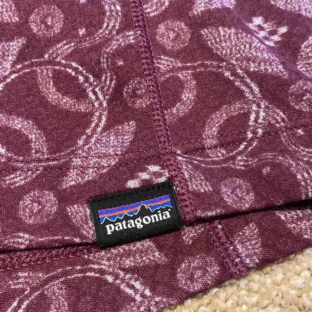 Patagonia Capilene Midweight Base Layer Crew Neck L/S Aubergine White Top Sz M - Image 2