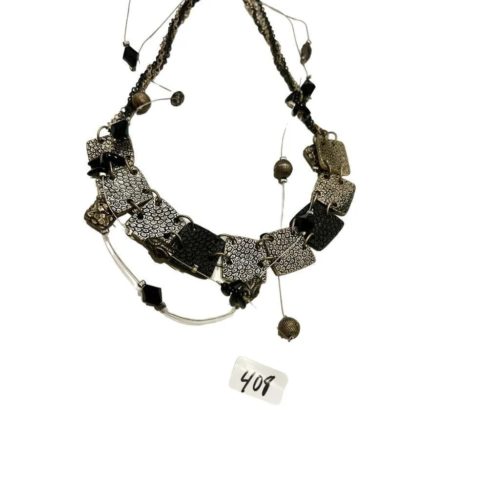 Triple layered black and silver statement necklace - Image 8