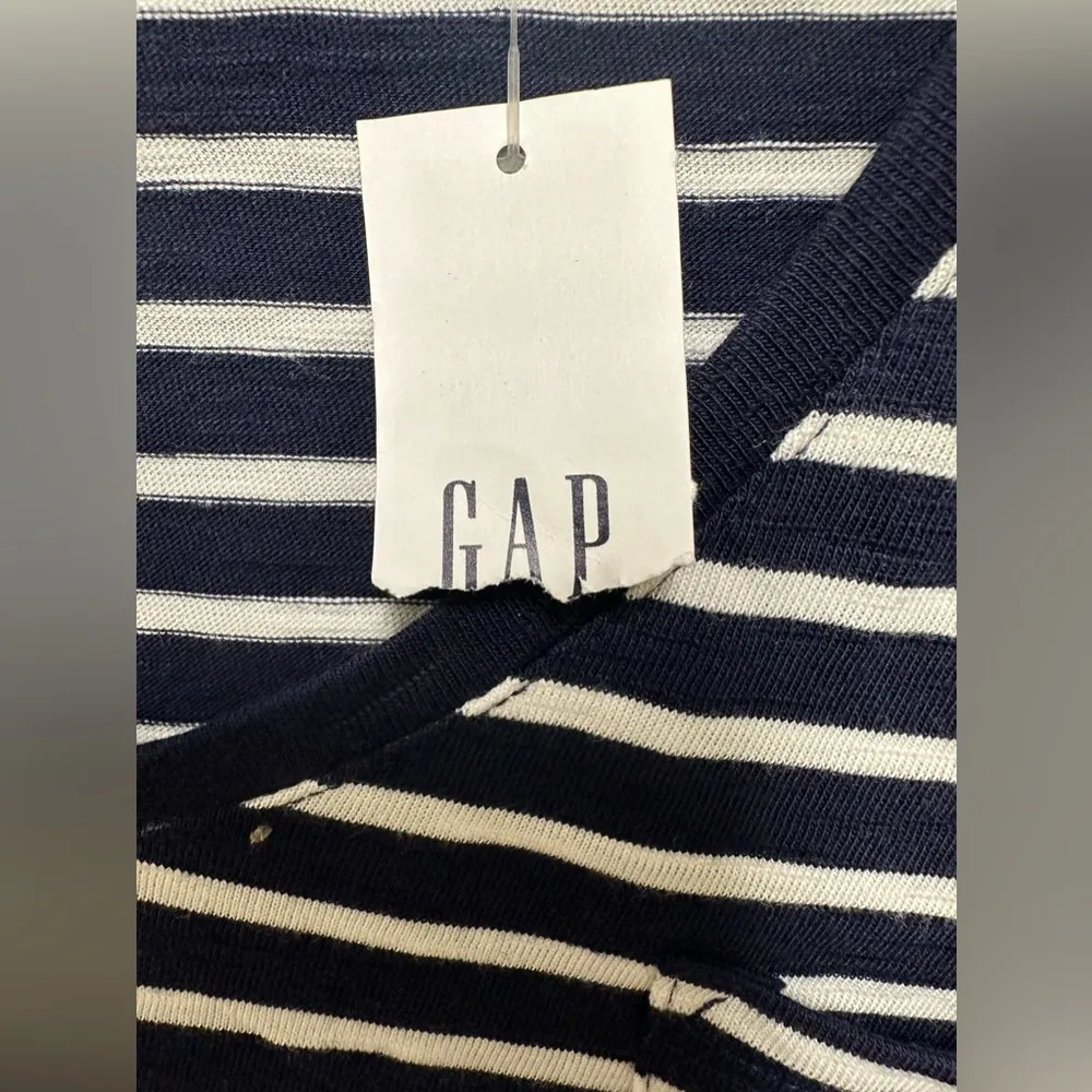 Gap striped short sleeve vneck tshirt mini dress - Image 6