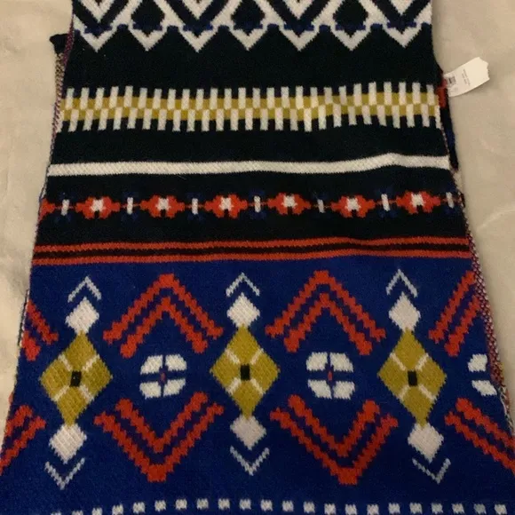 Old Navy Scarf - Image 2