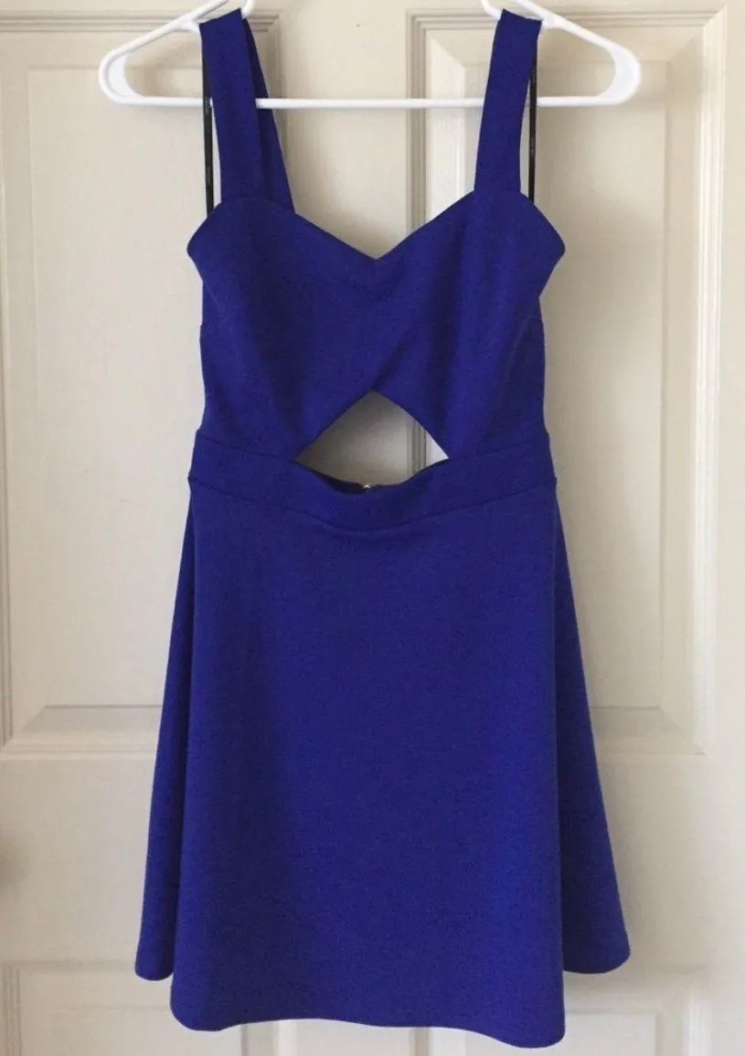 Forever 21 cutout dress - Image 2