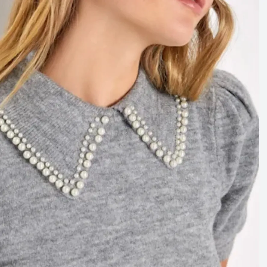 Luna Gray Short Sleeve Sweater with Pearl Collar - Image 2